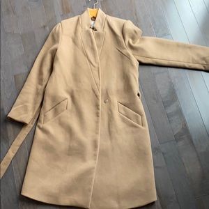 Camel wool trench coat